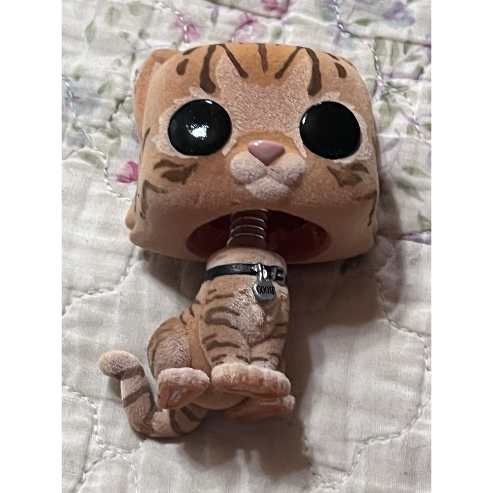 Funko Pop Marvel Captain Marvel Goose The Cat #426 Flocked Bobble-Head BoxLunch